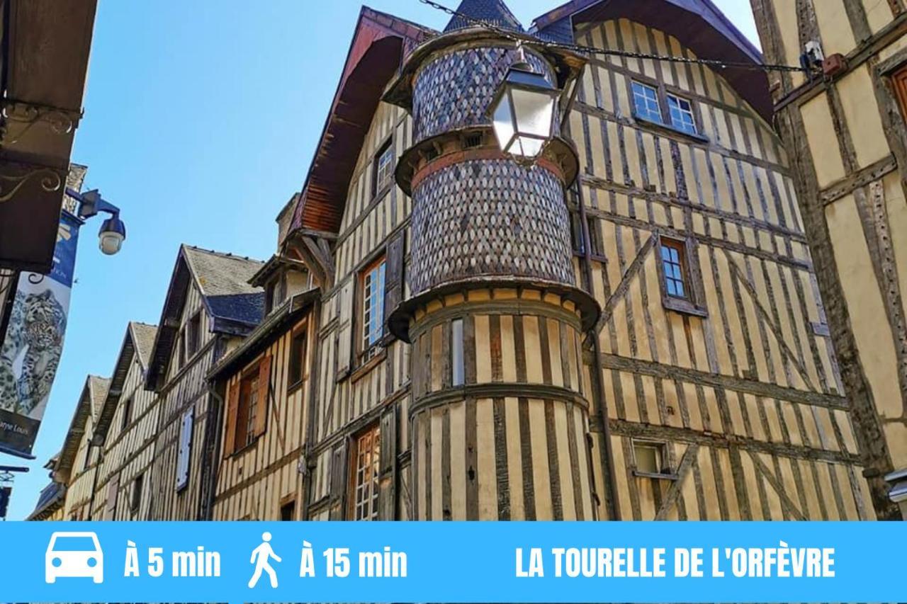 JOLI STUDIO MEUBLÉ TOUT ÉQUIPÉ HYPER CENTRE WiFi Apartamento Troyes Exterior foto